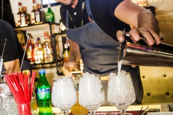 Bar Retro - Cocktail Catering βάπτιση