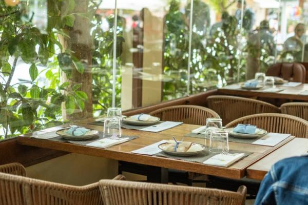 Ετοιμάζω Βάπτιση - Revellers Row