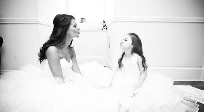 Like mother, like daughter ! Like mother, like daughter !